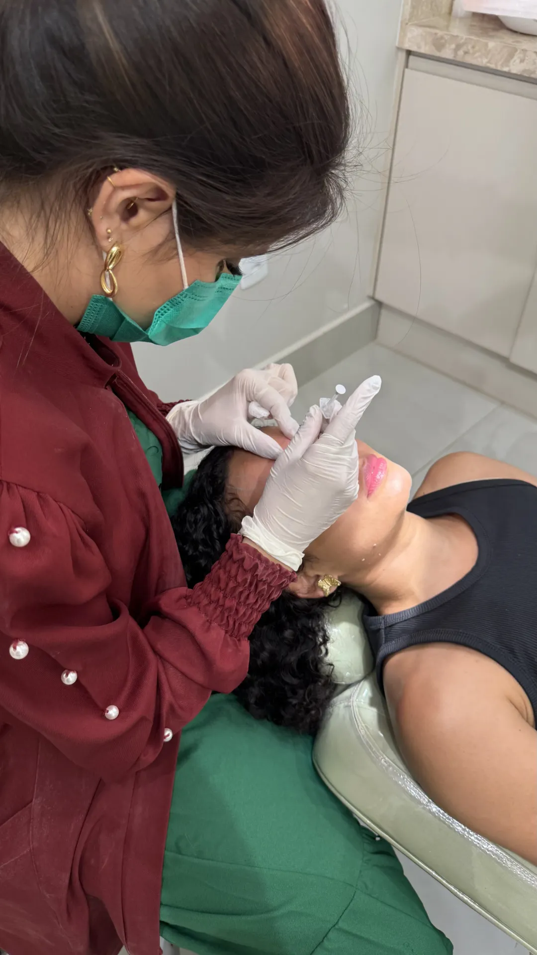 Resultado de tratamento odontológico e estético realizado pela Dra. Júlia Hummel